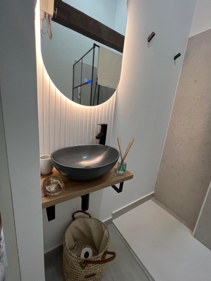 Apartment Chic Star